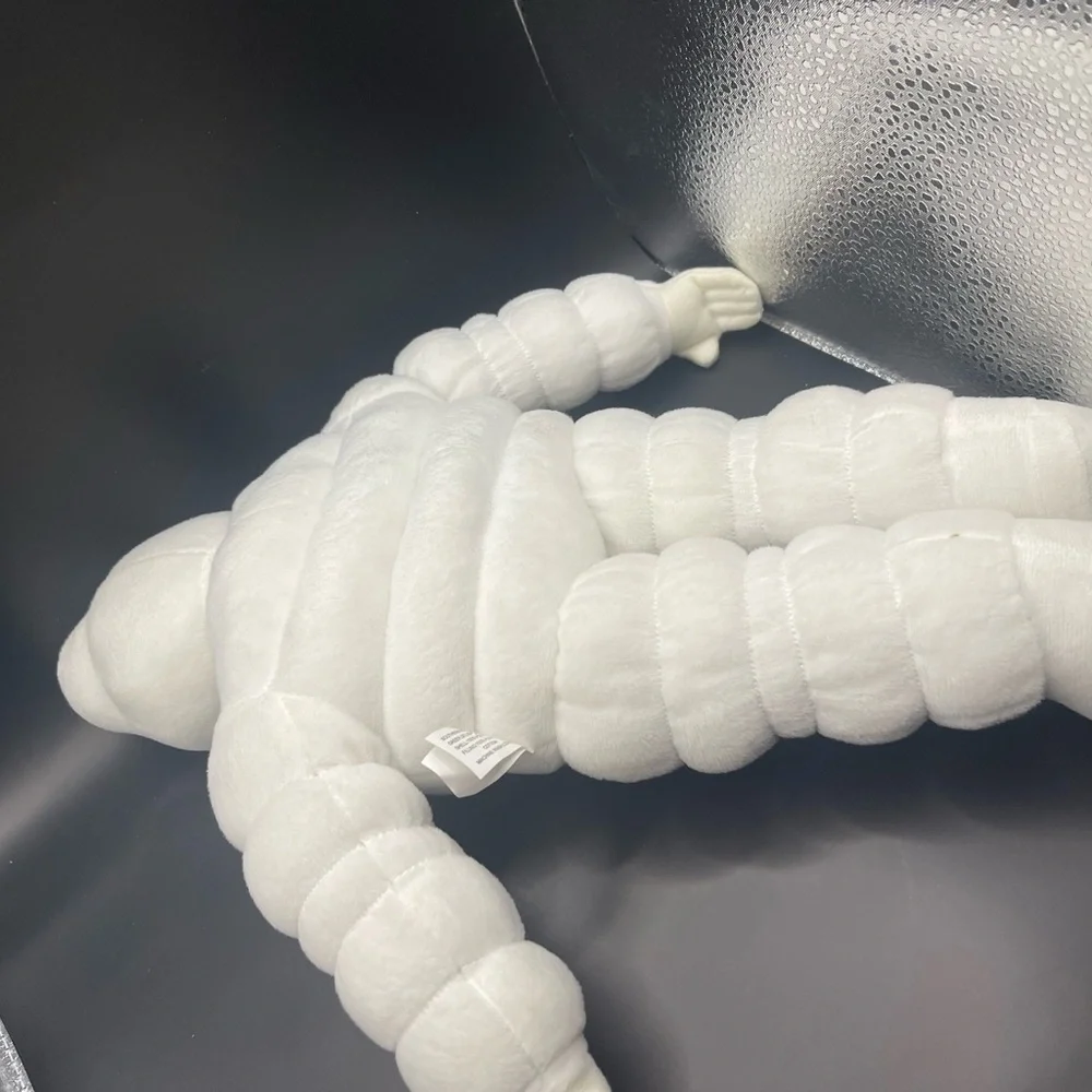 White Michelin Man Plush Toy - Picture 2 of 5